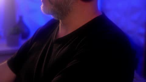 Snapshot of sanders_white chatting on October 2025 03:59:02 AM Sanders online show from October 2025 03:59:02 AM