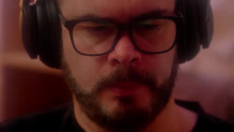 Sanders online show from January 2026 06:32:02 PM