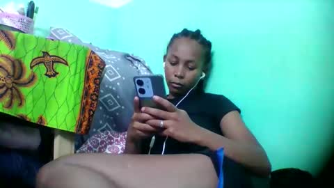 sandra1253099 online show from November 2025 06:40:02 PM