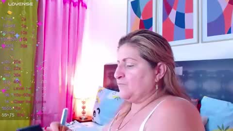 Snapshot of sandra_20_ chatting on January 2025 09:55:02 AM SANDRA online show from January 2025 09:55:02 AM