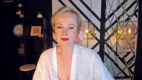 Sandra online show from February 2025 05:40:01 AM