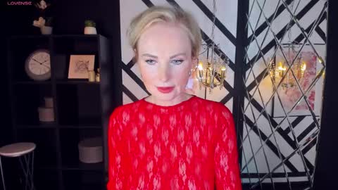 Sandra online show from February 2025 05:47:01 AM
