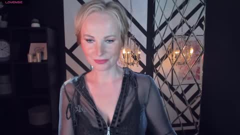 Sandra online show from February 2025 11:42:02 AM