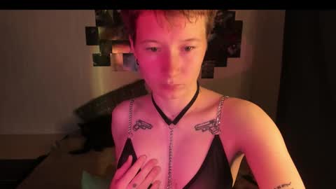 sandraa_a online show from September 2025 03:06:01 PM