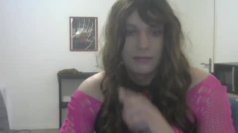 sandraclara online show from November 2025 06:56:02 PM