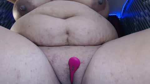 Snapshot of sandy_louisexxx chatting on February 2025 04:13:02 PM sandy louisexxx online show from February 2025 04:13:02 PM