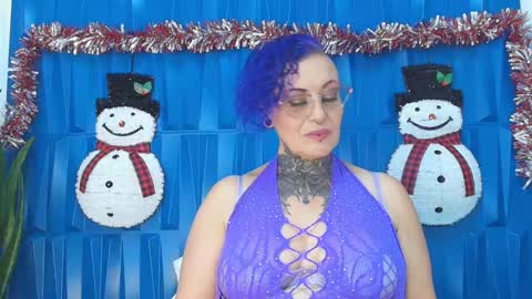 Snapshot of sandyrosee_ chatting on December 2024 07:06:01 PM Sandy Rose online show from December 2024 07:06:01 PM