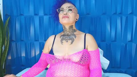Snapshot of sandyrosee_ chatting on January 2025 07:53:02 PM Sandy Rose online show from January 2025 07:53:02 PM