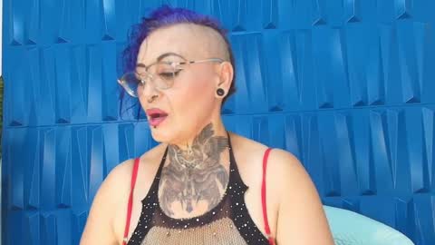 Snapshot of sandyrosee_ chatting on January 2025 06:41:02 PM Sandy Rose online show from January 2025 06:41:02 PM