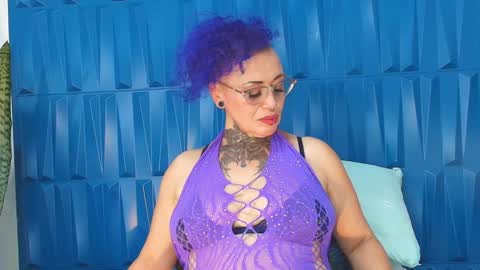 Snapshot of sandyrosee_ chatting on January 2025 08:48:01 PM Sandy Rose online show from January 2025 08:48:01 PM