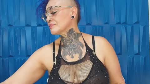 Snapshot of sandyrosee_ chatting on February 2025 06:03:01 PM Sandy Rose online show from February 2025 06:03:01 PM