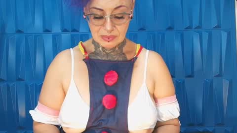 Snapshot of sandyrosee_ chatting on February 2025 09:38:01 PM Sandy Rose online show from February 2025 09:38:01 PM
