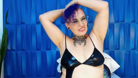 Snapshot of sandyrosee_ chatting on February 2025 06:58:01 PM Sandy Rose online show from February 2025 06:58:01 PM