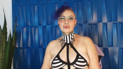Snapshot of sandyrosee_ chatting on February 2025 05:35:01 PM Sandy Rose online show from February 2025 05:35:01 PM