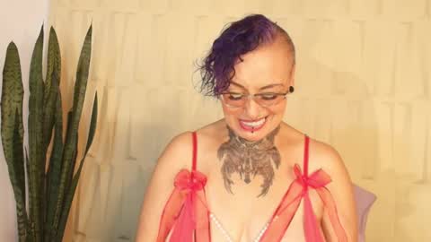Snapshot of sandyrosee_ chatting on March 2025 05:27:02 PM Sandy Rose online show from March 2025 05:27:02 PM