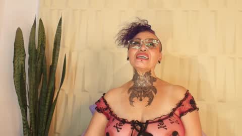 Snapshot of sandyrosee_ chatting on March 2025 10:42:01 PM Sandy Rose online show from March 2025 10:42:01 PM