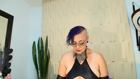 Snapshot of sandyrosee_ chatting on March 2025 11:25:02 AM Sandy Rose online show from March 2025 11:25:02 AM