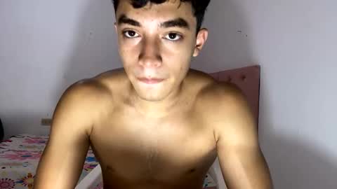 Snapshot of santi36rt chatting on September 2025 10:01:02 PM santi36rt online show from September 2025 10:01:02 PM