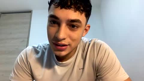 Snapshot of santi36rt chatting on June 2026 11:11:02 PM santi36rt online show from June 2026 11:11:02 PM