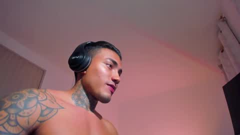 Santi Ferrer online show from May 2026 02:53:02 AM