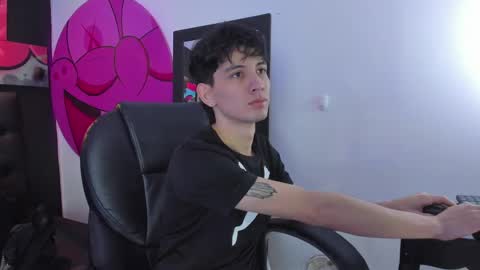 santi online show from December 2024 02:44:01 PM