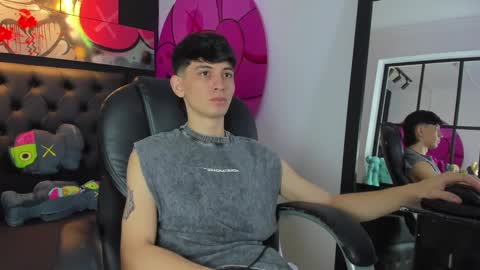 santi online show from February 2025 04:36:01 PM