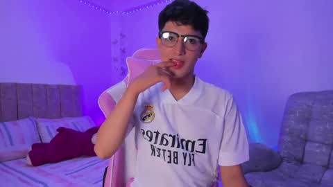 santi online show from April 2026 02:22:02 AM