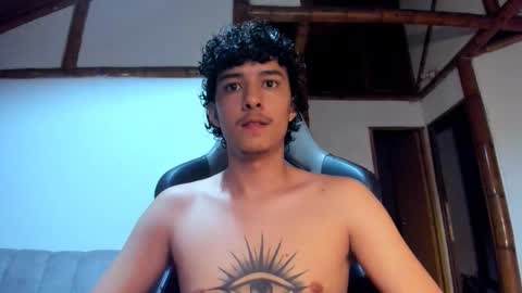 santi_twink19 online show from February 2026 03:04:02 AM