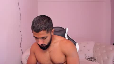 santiago_huntt online show from February 2025 12:29:01 PM