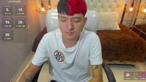 SANTIAGO  online show from March 2026 11:23:02 PM