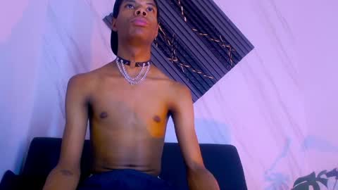 Santiiiiii  online show from April 2026 04:07:02 AM