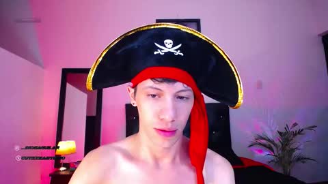 SANTAGO online show from October 2025 10:03:02 AM