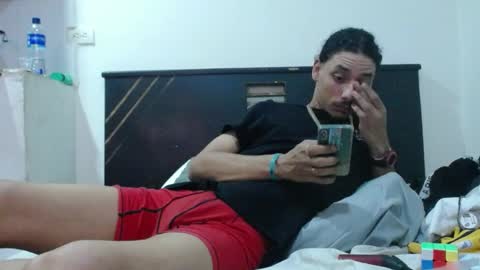 Snapshot of santiagoxxxtreme_ chatting on December 2024 10:50:02 AM Santiago online show from December 2024 10:50:02 AM