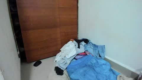 Snapshot of santiagoxxxtreme_ chatting on December 2024 11:19:01 AM Santiago online show from December 2024 11:19:01 AM