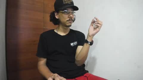 Snapshot of santiagoxxxtreme_ chatting on December 2024 01:46:01 AM Santiago online show from December 2024 01:46:01 AM