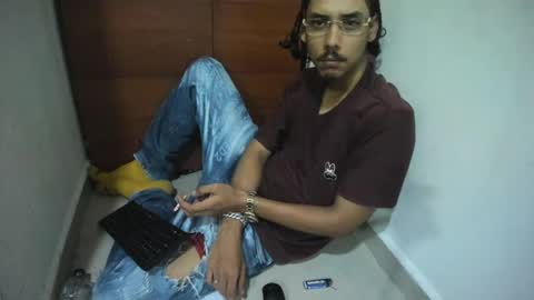 Snapshot of santiagoxxxtreme_ chatting on December 2024 07:06:02 AM Santiago online show from December 2024 07:06:02 AM