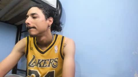 Snapshot of santiagoxxxtreme_ chatting on February 2025 02:56:02 PM Santiago online show from February 2025 02:56:02 PM