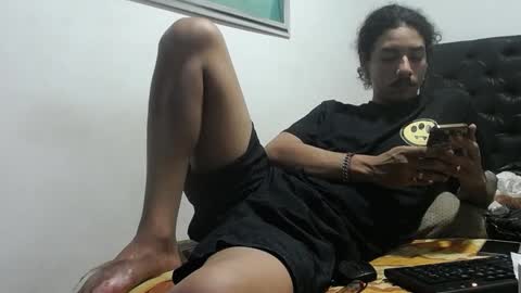 Snapshot of santiagoxxxtreme_ chatting on September 2025 04:23:02 AM Santiago online show from September 2025 04:23:02 AM