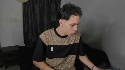 Julius Novachrono  online show from March 2026 10:10:01 AM