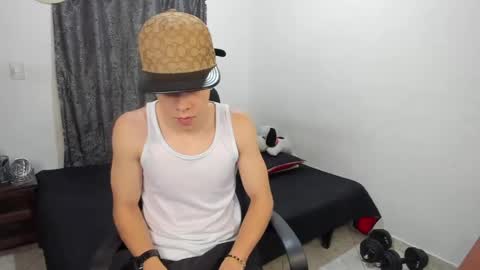 Snapshot of santiceballo chatting on April 2026 04:24:02 AM Julius Novachrono online show from April 2026 04:24:02 AM