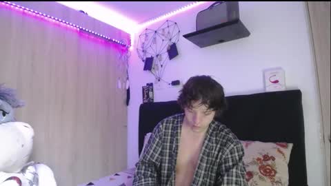 Santii online show from March 2026 12:09:01 PM