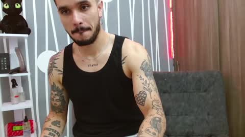 Santy Torres online show from September 2025 04:06:02 AM