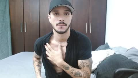 Snapshot of santti_torres chatting on May 2026 08:00:01 AM Santy Torres online show from May 2026 08:00:01 AM