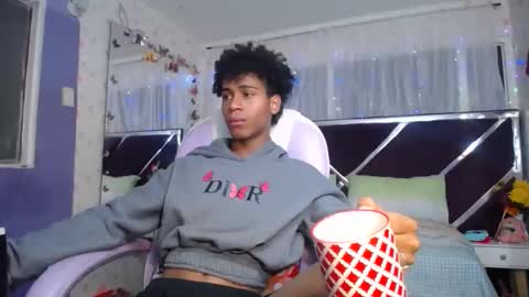 santy online show from March 2026 12:49:01 PM