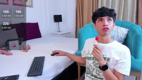 Santiago Carrington online show from December 2024 12:12:02 AM