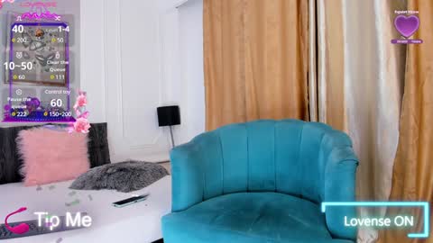 Santiago Carrington online show from February 2025 08:21:01 PM