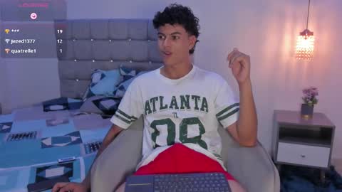 santy_stump online show from September 2025 10:31:01 PM