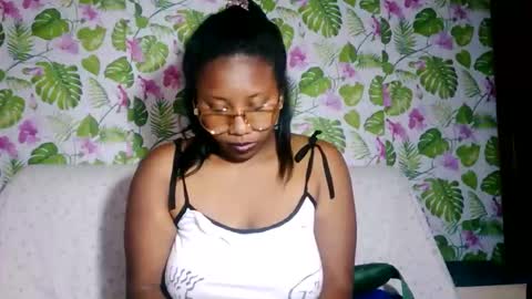 Snapshot of sanyah513 chatting on May 2026 05:57:01 AM sanya online show from May 2026 05:57:01 AM