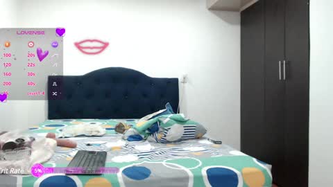 Snapshot of sanyi_hot chatting on February 2025 12:40:01 AM sanyi online show from February 2025 12:40:01 AM