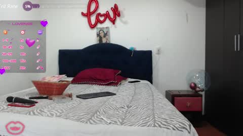 Snapshot of sanyi_hot chatting on March 2025 09:56:01 PM sanyi online show from March 2025 09:56:01 PM